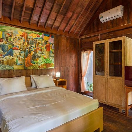 Tahlia'S Villa Sorongjukung Ngoại thất bức ảnh