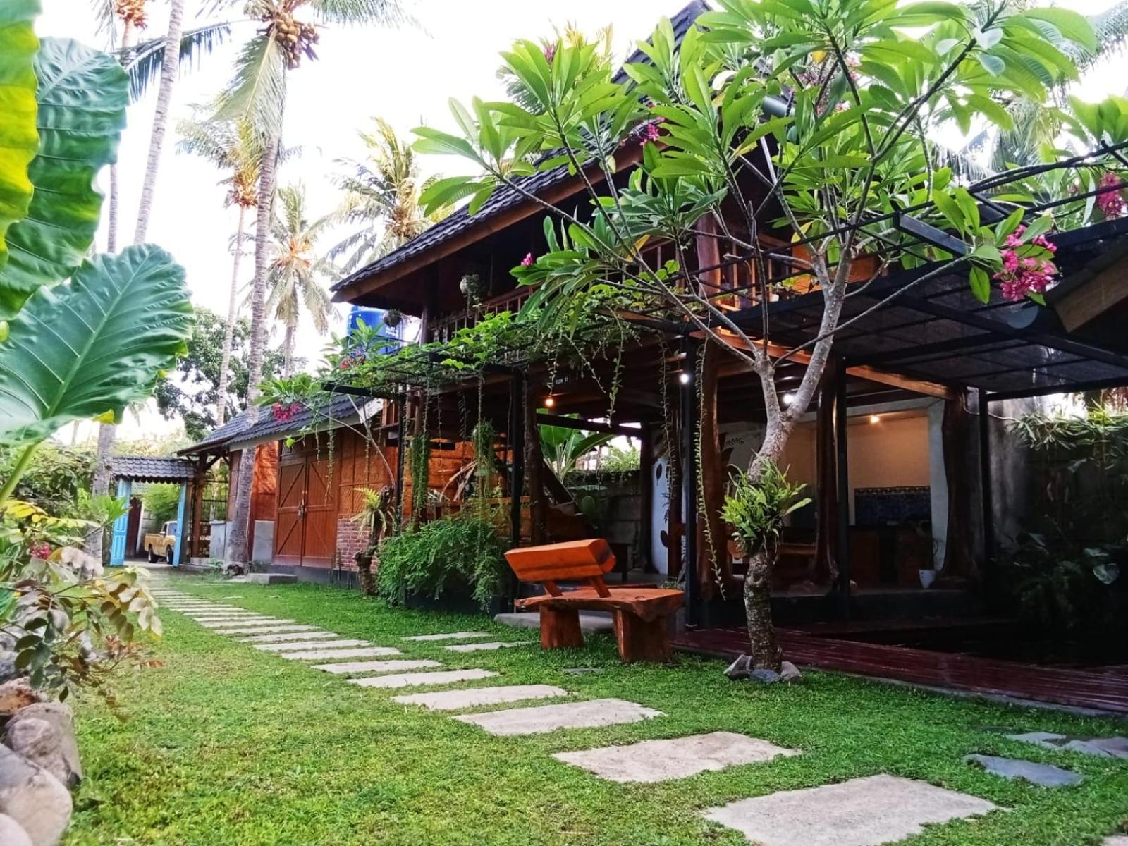 Tahlia'S Villa Sorongjukung Ngoại thất bức ảnh