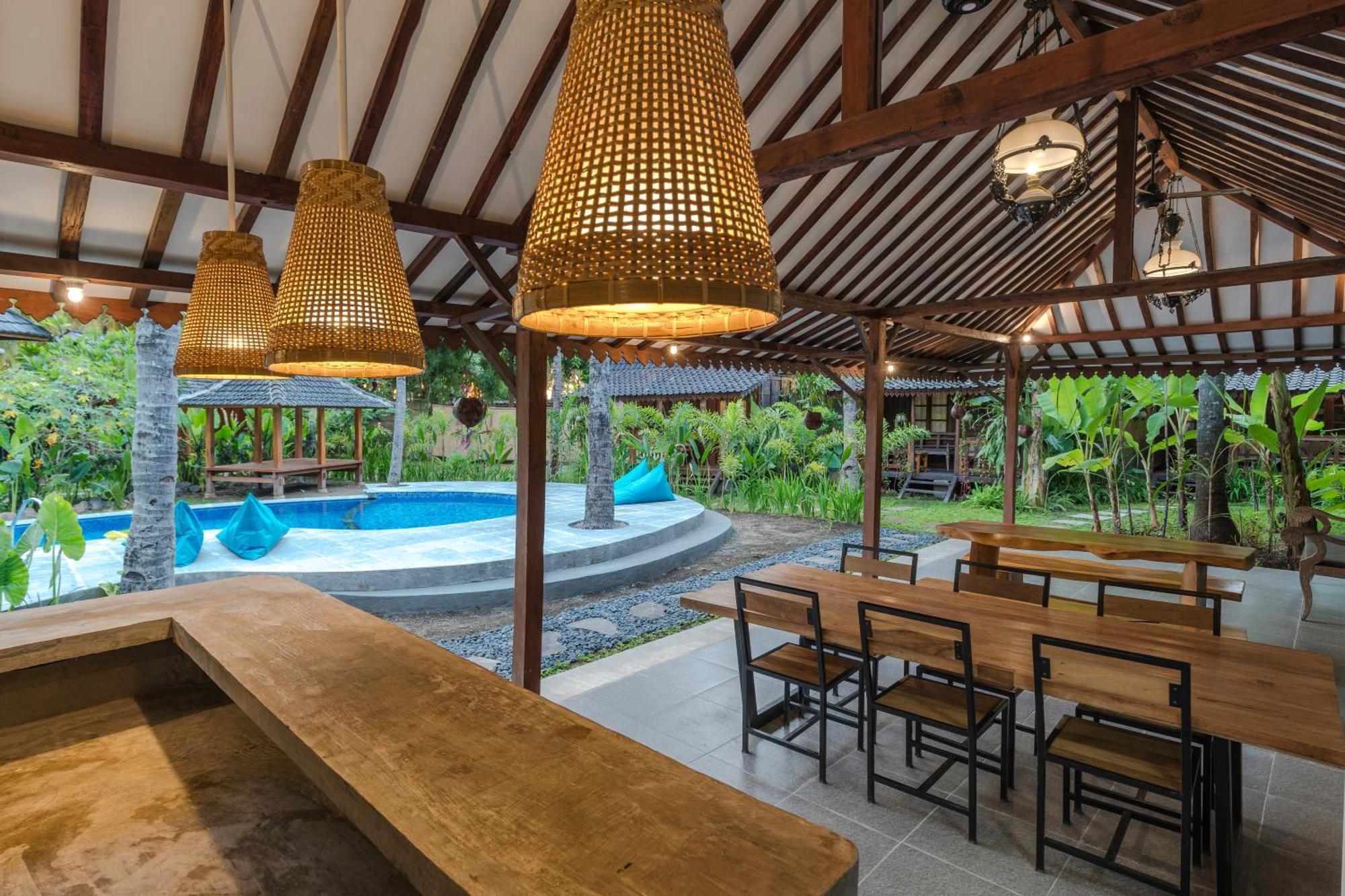 Tahlia'S Villa Sorongjukung Ngoại thất bức ảnh