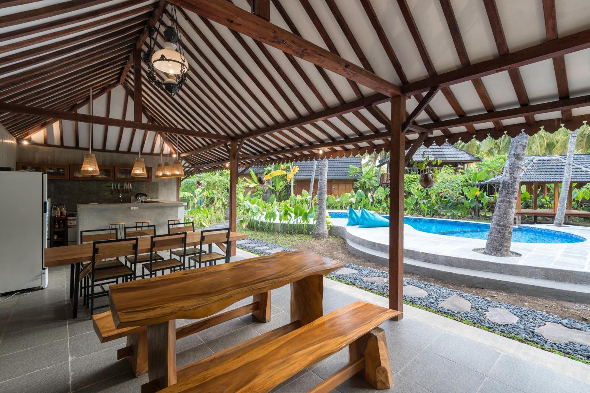 Tahlia'S Villa Sorongjukung Ngoại thất bức ảnh