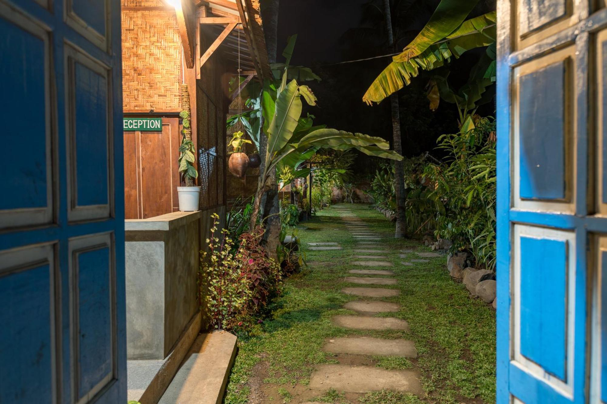 Tahlia'S Villa Sorongjukung Ngoại thất bức ảnh