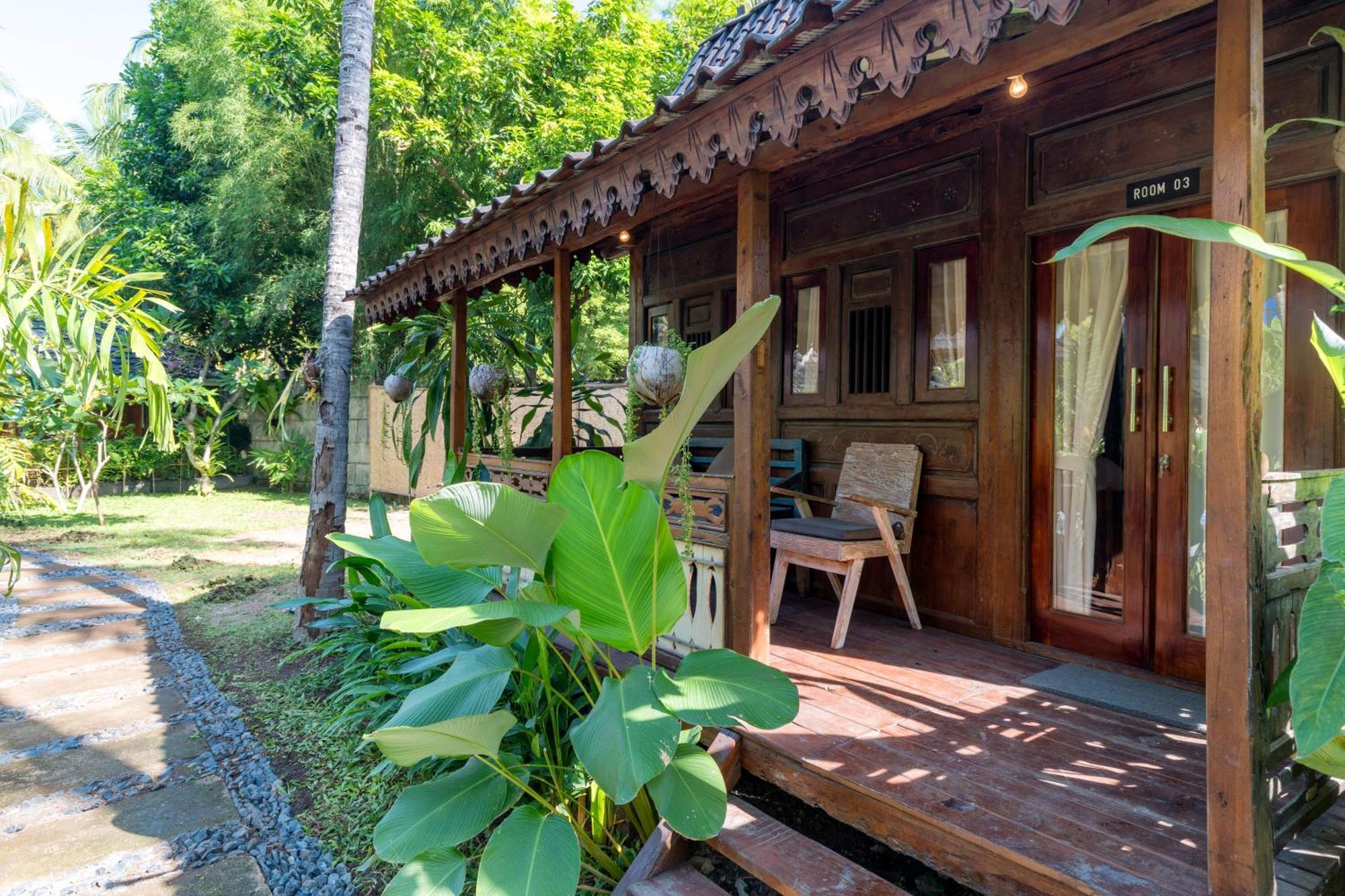 Tahlia'S Villa Sorongjukung Ngoại thất bức ảnh